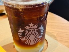 -星巴克(青岛火车北站候车大厅店)