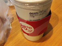 -85度C(生甜甜圈研究工坊·上海平凉店)