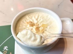 双皮奶-悦满楼·西关名点·湛江名菜(航空综合大厦店)