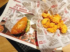 -The Habit Burger Grill 哈比特汉堡(复兴soho店)