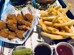 -The Habit Burger Grill 哈比特汉堡(复兴soho店)
