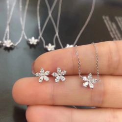 -威德钻石-克拉钻大本营(南京东路店)