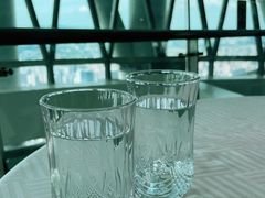 -广州塔卢特斯法国旋转餐厅