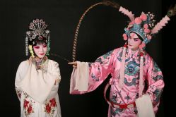 -华韵京剧摄影(洋桥角门东店)