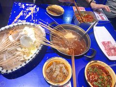 -马路边边串串香(苗栗路店)
