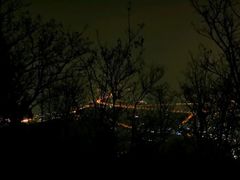 -鬼笑石后山停车场