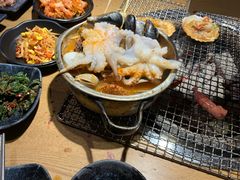 -鑫釜山海鲜烧烤(鑫丰国际店)