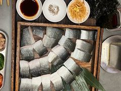 -围炉肉舍•炭烤活鳗•丹东海鲜烤肉(步行街店)