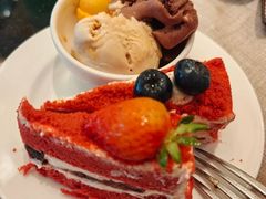 -东方红海鲜百汇(国际大厦店)