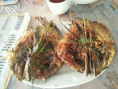 -曼听小寨岩香宰傣家美食城(勐海路店)