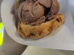 脆皮巧克力-贝儿多爸爸泡芙(合生汇店)