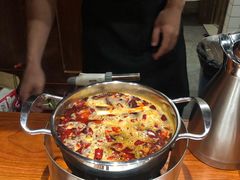 -独食火锅·半米屋台(直营总店)