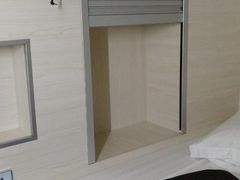 -栖游青年旅舍(华强北地铁站店)