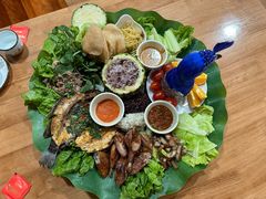 -沐毫傣泐云南菜孔雀宴•手抓饭傣味烧烤(曼听公园店)