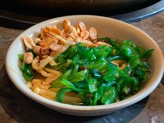 -小龙坎火锅(湖滨银泰in77店)