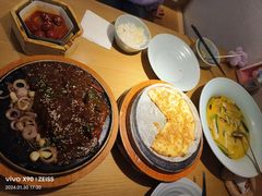 -蜜桃餐厅·伴山(绿宝广场店)