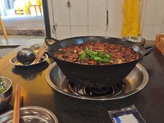 -鸿顺老铁锅美蛙鱼府(解放碑店)