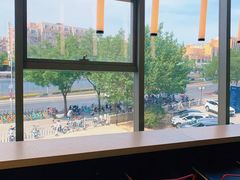 -麦当劳(展览路店)