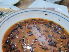 -罗氏豆花饭庄·川菜·土火锅·豆花(卡都花苑店)