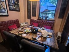 -SISTERS BAR RESTAURANT川意酒馆(嘉善老市H楼店)