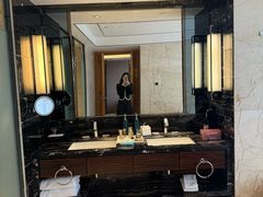 -中山利和希尔顿酒店
