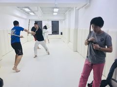 -菠萝格斗巴西柔术训练馆