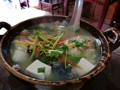 砂锅弓鱼-苍洱春饭店