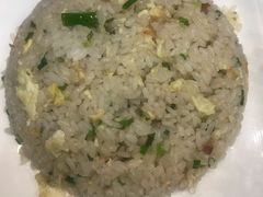 -香巴拉云南餐厅(华莱坞店)