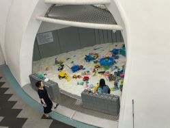 -MINI MARS 移动的空间站乐园·餐饮·派对(浦东金桥店)