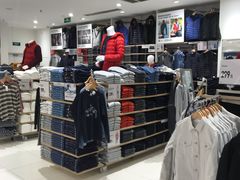 -优衣库(石家庄裕华万达广场店)