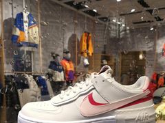 -NIKE KICKS LOUNGE体验店(北京新中关店)