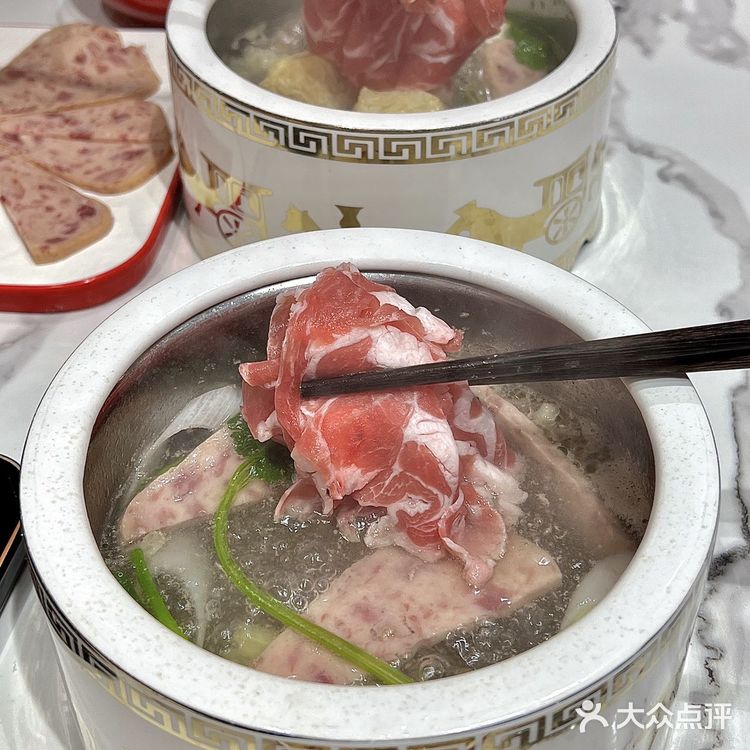 叹羊肉好去处‼️围炉而坐来一顿草原羊肉火锅吧♨️