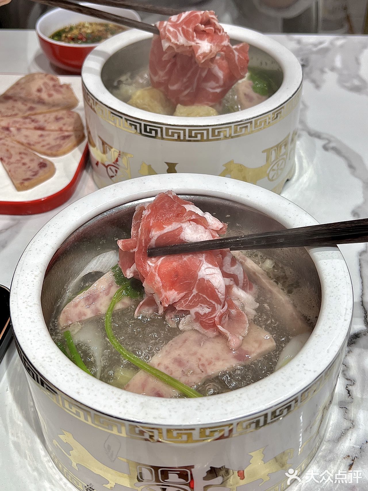 叹羊肉好去处‼️围炉而坐来一顿草原羊肉火锅吧♨️  