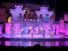 -虹桥艺术中心