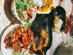 -巴厘龙虾·榜首油焖大虾(音乐学院·沿江酒馆店)