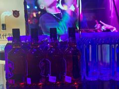 -温莎KTV(珠江路店)