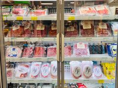 -绿叶子超市(公园大道店)