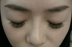 -睫乐园•睫公馆•美睫美甲沙龙