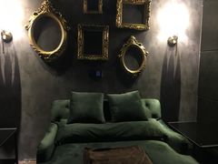 -极光点播影院(天一广场国购店)