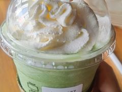 -瑞幸咖啡(大连罗斯福广场一层店)