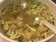 鲜肉小馄饨-东泰祥生煎馆(重庆北路店)