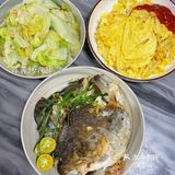 今日晚餐~青柠配香煎三文鱼头~好正