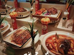 -有红鸡毛店·川菜(建设路店)