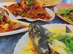 -覃记海鲜美食餐厅