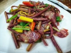 蕨菜炒肉-臭桂鱼儿特色餐厅(朝晖七小区北区店)