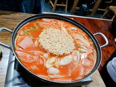 泡菜芝士年糕拉面土豪锅-京玉菲饭店(李村店)