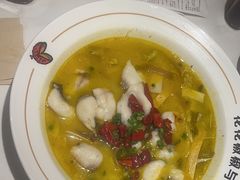 -渝是乎酸菜鱼(龙旗购物中心店)