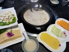 胡椒猪肚鸡煲-大匠工房古船木艺术餐厅·猪肚鸡专门店(长白仙岛店)