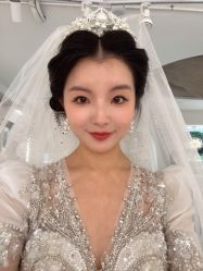 -艾米丽婚纱礼服