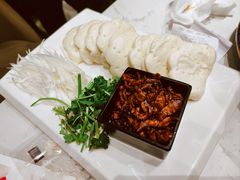 京酱肉丝夹-北李妈妈菜·海肠捞饭(高新万达店)